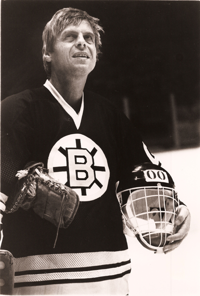 George Plimpton practicing with the Boston Bruins, 1977 (Photo: Sports Illustrated/Laemmle Zeller Films)